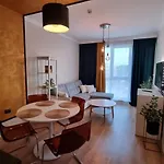 Apartament Golden Leaf, Swimming Pool View *