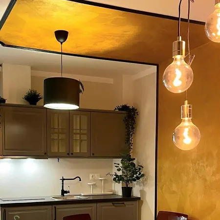 公寓 Golden Leaf, Swimming Pool View *